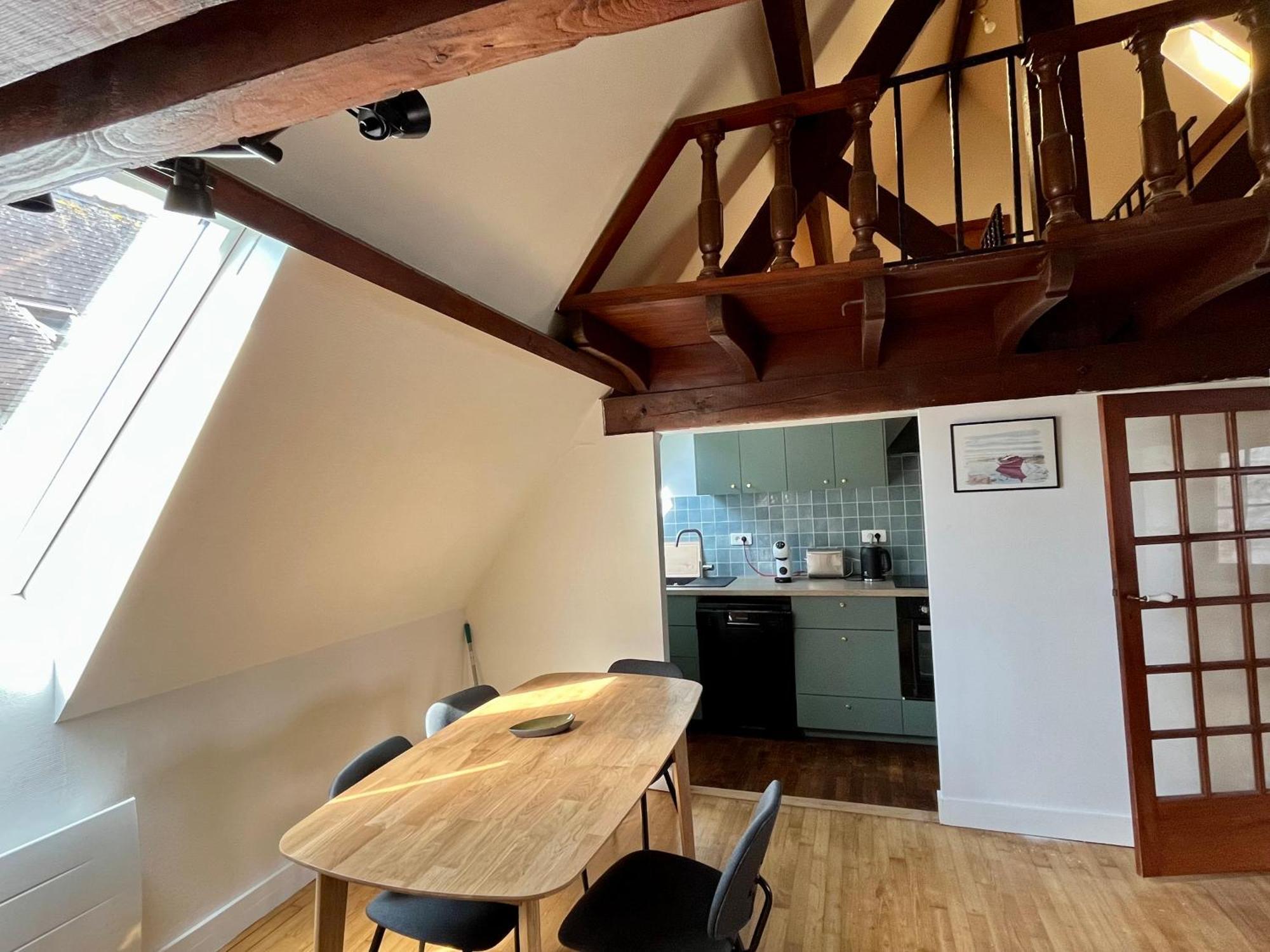 Bolero Apartment *